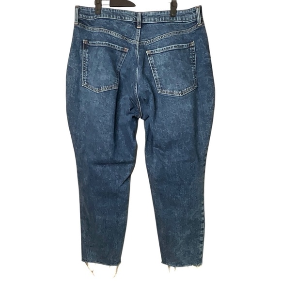 OLD NAVY Curvy OG Straight Jeans with Secret Slim Pockets Distressed Raw Hem 16 - Picture 3 of 8